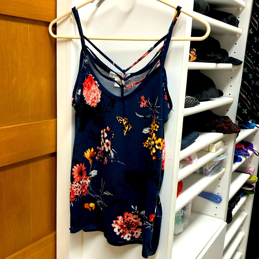 (3 for $15) Floral and butterfly tank